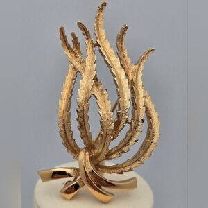 ​Monet Brooch Brushed Finish Fern Foliage Gold Tone Pin Retro Estate Sale